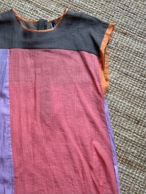 Vero Moda Colorblock Short Sleeve Tunic in Black, Pink, Purple and Orange Trim